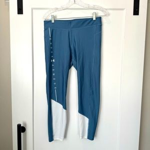 Woman’s Large Under Armor crop activewear pants